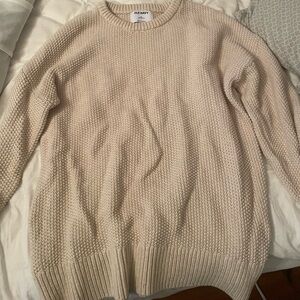 Old Navy White Cable Knit Sweater